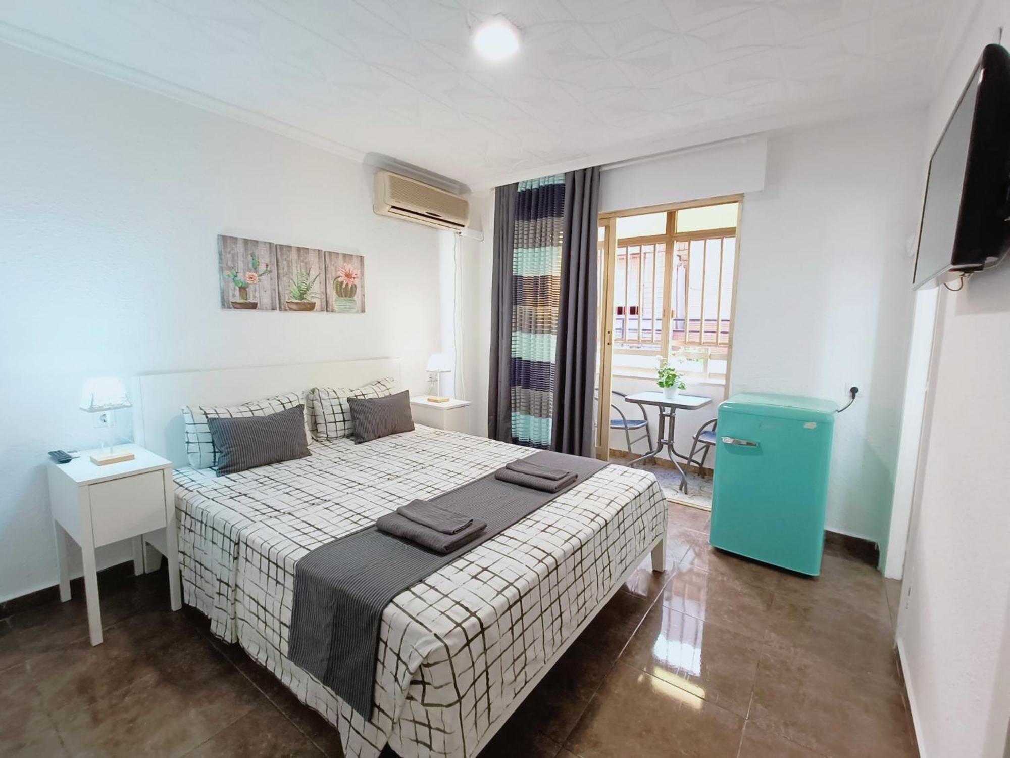 Gloria Host House Διαμέρισμα Αλικάντε Δωμάτιο φωτογραφία