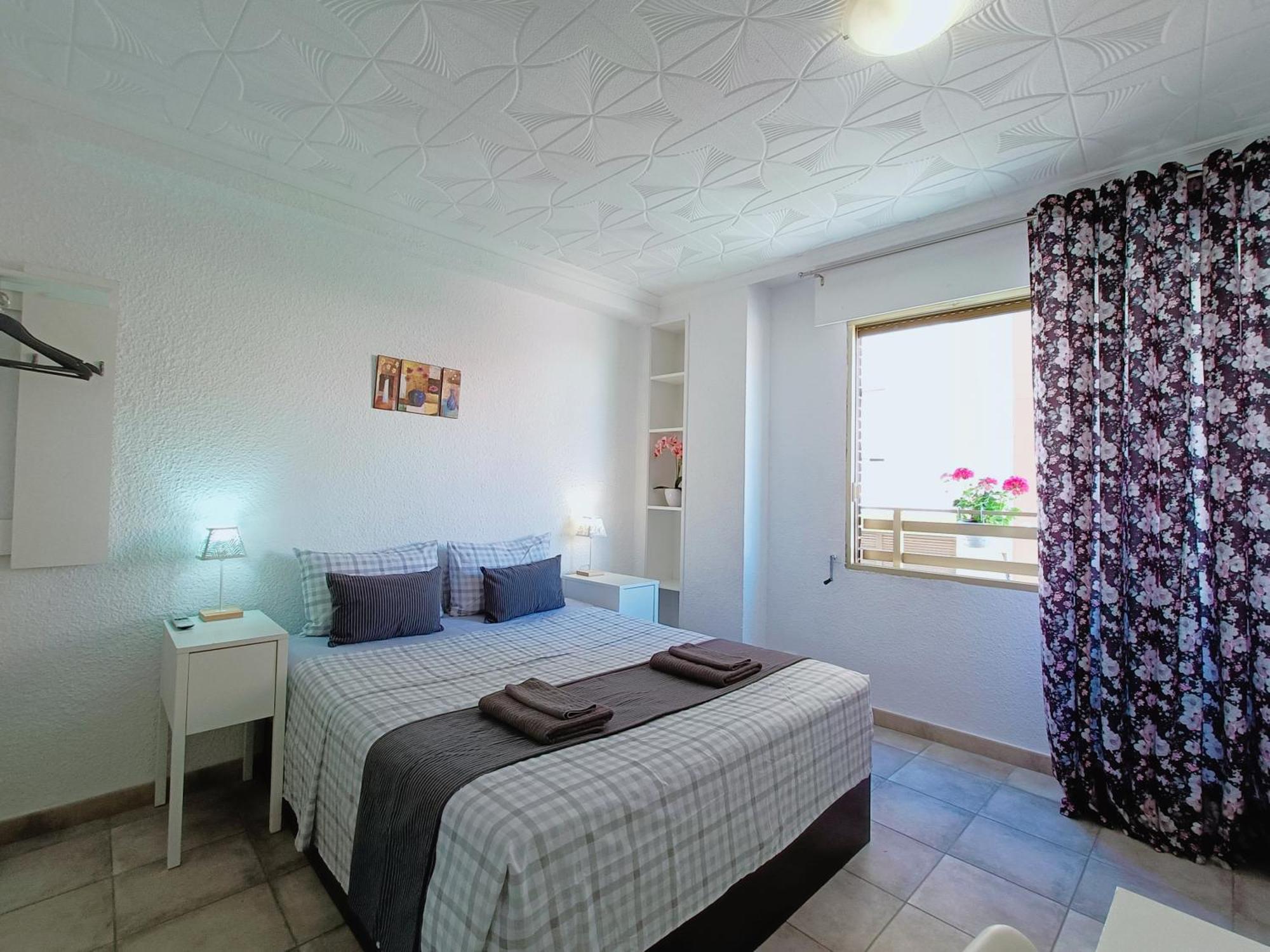 Gloria Host House Διαμέρισμα Αλικάντε Δωμάτιο φωτογραφία
