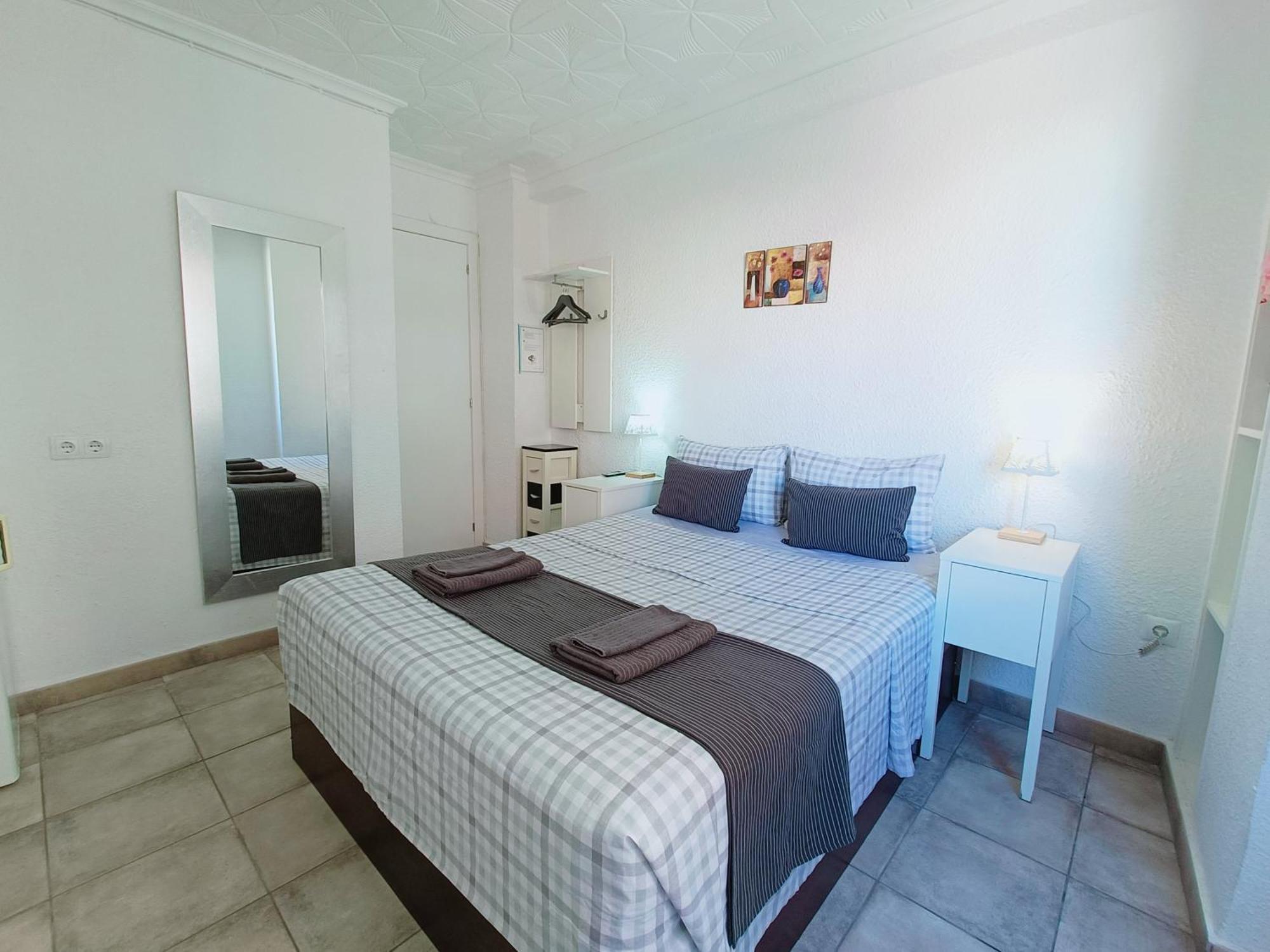 Gloria Host House Διαμέρισμα Αλικάντε Δωμάτιο φωτογραφία